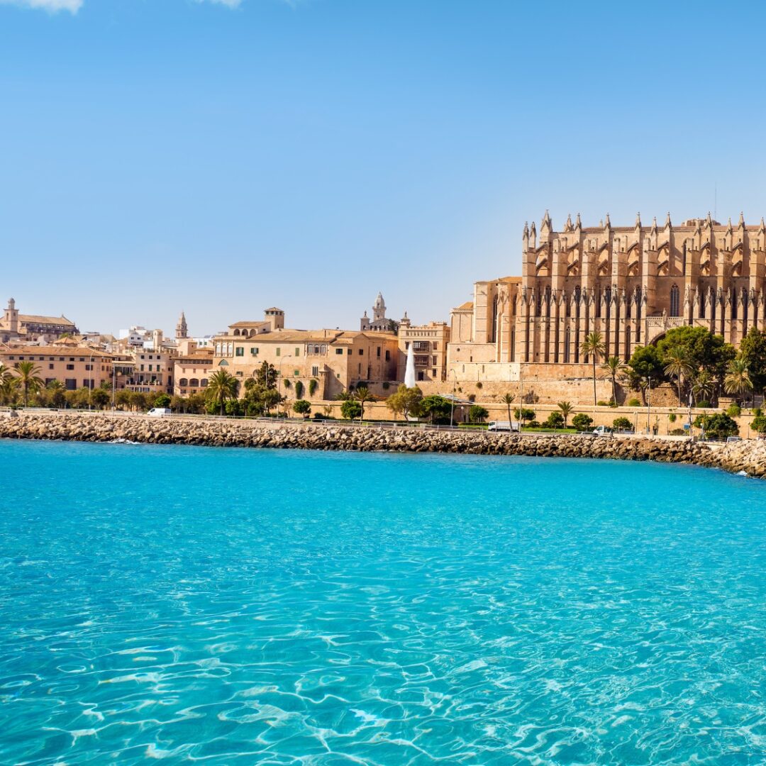 que ver en sevilla y palma de mallorca