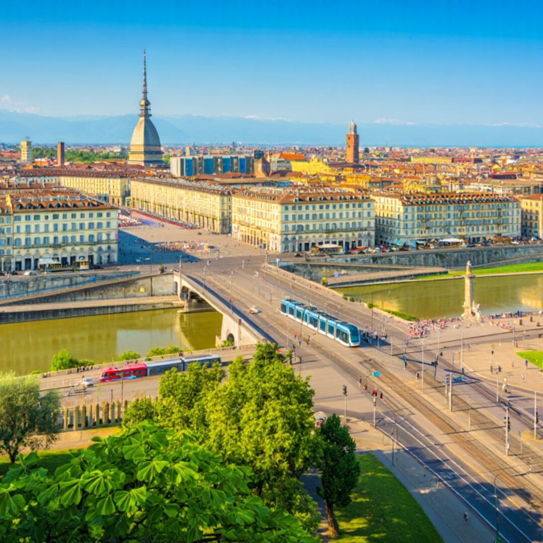 que ver en turin y palermo