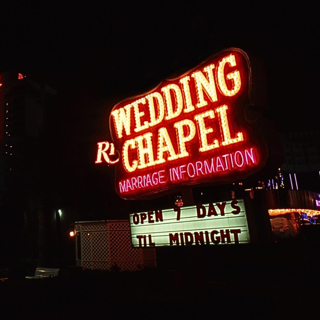 capilla graceland las vegas