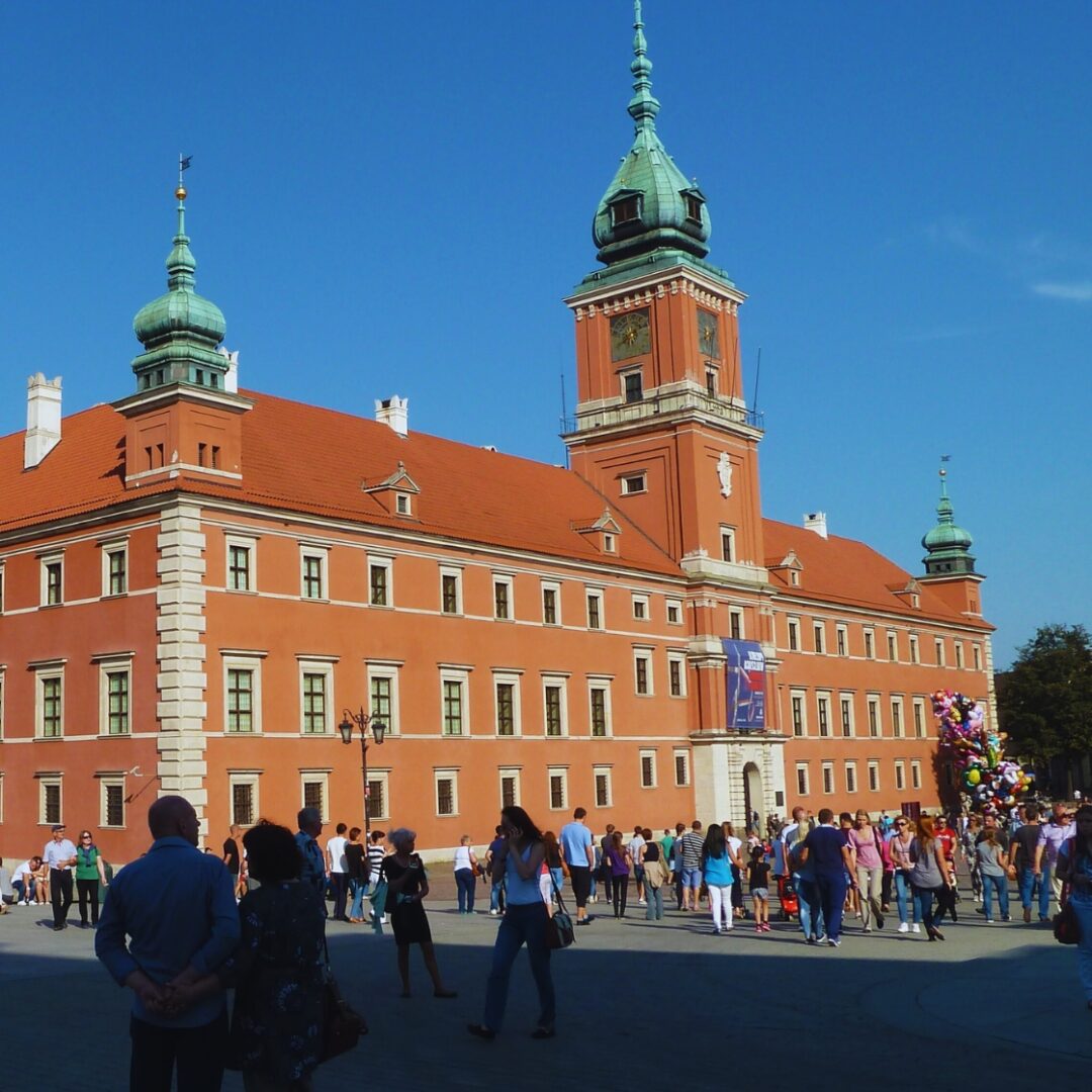que ver en el barrio de praga varsovia